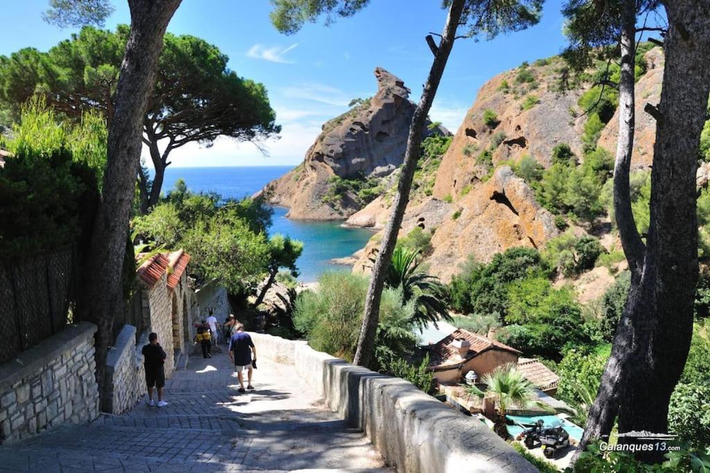 Ciotat Colada Beau Duplex Atypique A 50 M Du Port Classe 3 Etoiles 라시오타 외부 사진