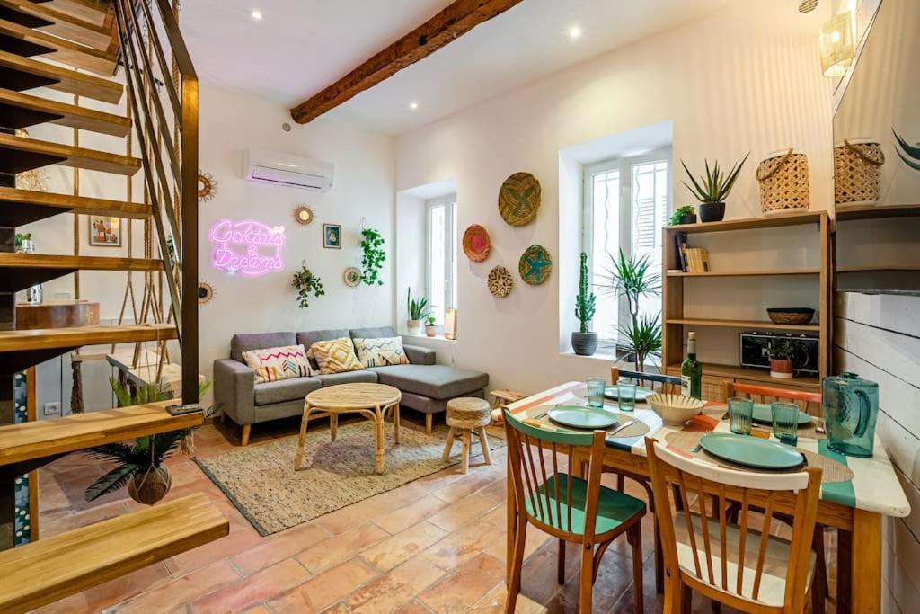 Ciotat Colada Beau Duplex Atypique A 50 M Du Port Classe 3 Etoiles 라시오타 외부 사진